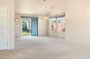 2300 Savannah Dr, Central Point, OR 97502 - Photo 9
