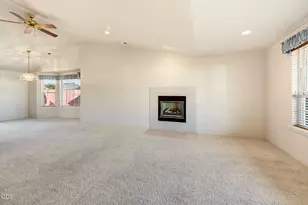 2300 Savannah Dr, Central Point, OR 97502 - Photo 7
