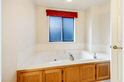 2300 Savannah Drive, Central Point, OR 97502 - Photo 33