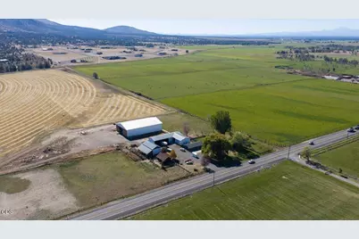 11288 SW Highway 126, Powell Butte, OR 97753 - Photo 5