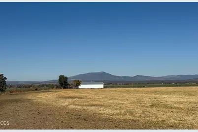 11288 SW Highway 126, Powell Butte, OR 97753 - Photo 71