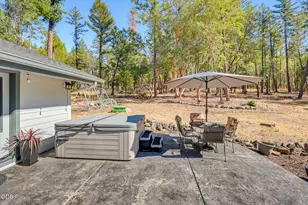 995 Upper Applegate Rd, Jacksonville, OR 97530 - Photo 21
