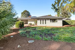 3370 Britt Ave, Medford, OR 97501 - Photo 1