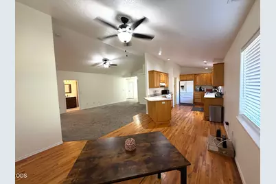 527 SW Wagner Meadows Drive, Grants Pass, OR 97526 - Photo 13