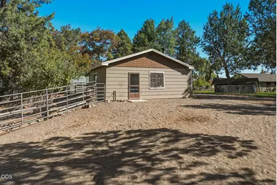 20594 Jefferson Court, Bend, OR 97703 - Photo 45