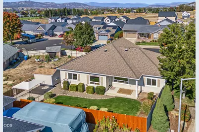 103 Greenmoor Drive, Eagle Point, OR 97524 - Photo 33