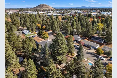 835 SE 6th Street, Bend, OR 97702 - Photo 27