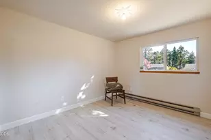 835 SE 6th St, Bend, OR 97702 - Photo 15