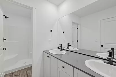 61534 Parrell Rd #10, Bend, OR 97702 - Photo 9