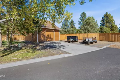 61325 Victory Loop, Bend, OR 97702 - Photo 41
