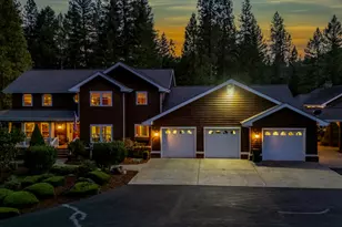 148 Carlos Ave, Rogue River, OR 97537 - Photo 1