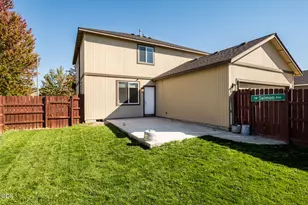 1453 NE 4th St, Redmond, OR 97756 - Photo 27