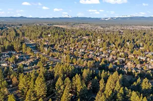 19717 SW Mount Bachelor Dr, Bend, OR 97702 - Photo 23