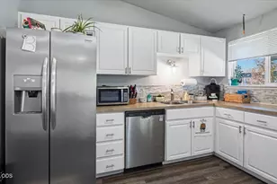 401 E Metolius St, Culver, OR 97734 - Photo 9