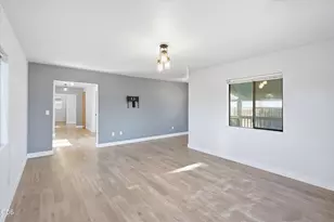 1908 Cunningham Ave, Medford, OR 97501 - Photo 17
