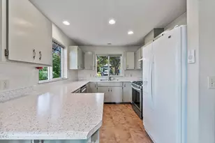 1323 Mill Pond Rd, Ashland, OR 97520 - Photo 11