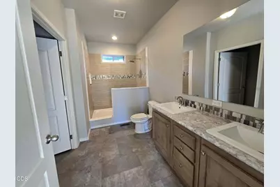 535 W River Street, Cave Junction, OR 97523 - Photo 19