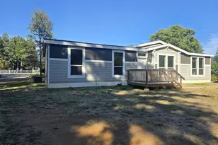 535 W River St, Cave Junction, OR 97523 - Photo 1