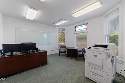 411 NW E Street, Grants Pass, OR 97526 - Photo 11