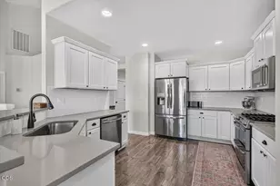 425 W Nevada St, Ashland, OR 97520 - Photo 5