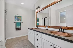 425 W Nevada St, Ashland, OR 97520 - Photo 11