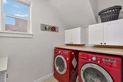 425 W Nevada Street, Ashland, OR 97520 - Photo 19