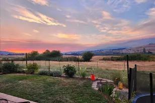 425 W Nevada St, Ashland, OR 97520 - Photo 51
