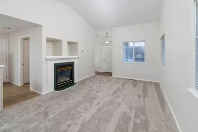 61364 Elkhorn Street, Bend, OR 97702 - Photo 3