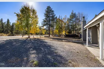 52300 Glenwood Drive, La Pine, OR 97739 - Photo 3