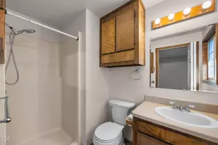 52300 Glenwood Dr, La Pine, OR 97739 - Photo 11