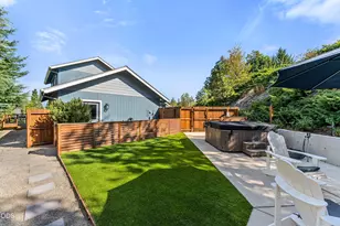 227 Sapphire Ct, Grants Pass, OR 97527 - Photo 29