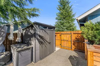 227 Sapphire Court, Grants Pass, OR 97527 - Photo 35