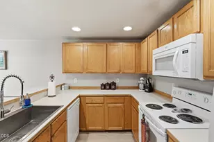 1450 SW 16th St, Redmond, OR 97756 - Photo 11