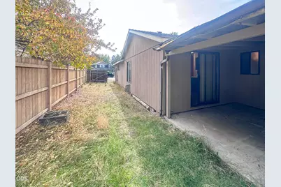2052 NE Red Rock Lane, Bend, OR 97701 - Photo 27