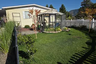 1094 Lee Roze Ln, Grants Pass, OR 97527 - Photo 35