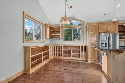 524 W Nevada Street, Ashland, OR 97520 - Photo 9