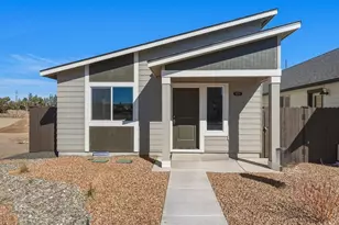 3996 SW Obsidian Pl, Redmond, OR 97756 - Photo 1