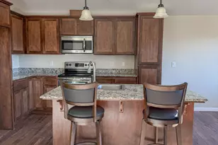 8373 Kyra Ln, White City, OR 97503 - Photo 7