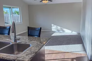 8373 Kyra Ln, White City, OR 97503 - Photo 5