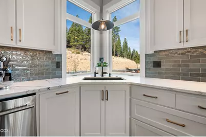 2169 NW Skyline Ranch Road, Bend, OR 97703 - Photo 17
