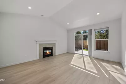 16645 Neil Lane #13, La Pine, OR 97739 - Photo 11