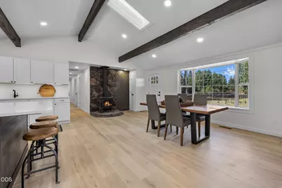 60343 Hiawatha Lane, Bend, OR 97702 - Photo 3