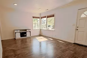 1301 SE S Park Dr, Grants Pass, OR 97527 - Photo 5