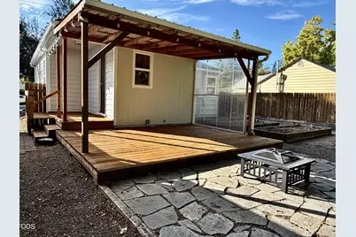 1301 SE South Park Drive, Grants Pass, OR 97527 - Photo 13