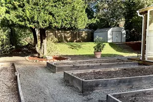 1301 SE S Park Dr, Grants Pass, OR 97527 - Photo 17