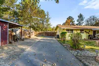 245 Stringer Gap Road, Grants Pass, OR 97527 - Photo 25
