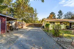 245 Stringer Gap Rd, Grants Pass, OR 97527 - Photo 25