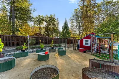 245 Stringer Gap Road, Grants Pass, OR 97527 - Photo 33