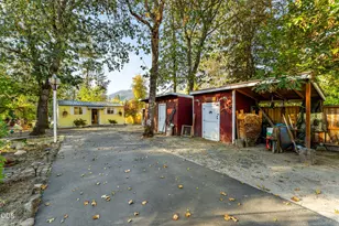 245 Stringer Gap Rd, Grants Pass, OR 97527 - Photo 27