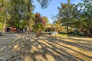 245 Stringer Gap Rd, Grants Pass, OR 97527 - Photo 39